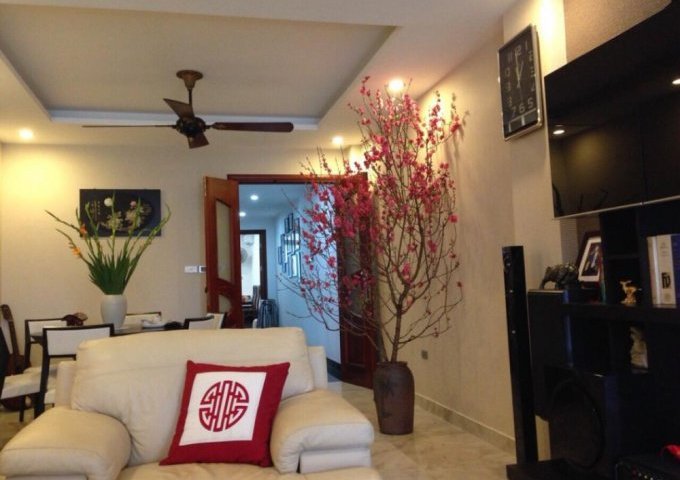 Bán nhà mặt phố Phạm Hồng Thái, Trúc Bạch, Ba Đình nhà 88m2, 8 tầng tiện làm khách sạn, VP