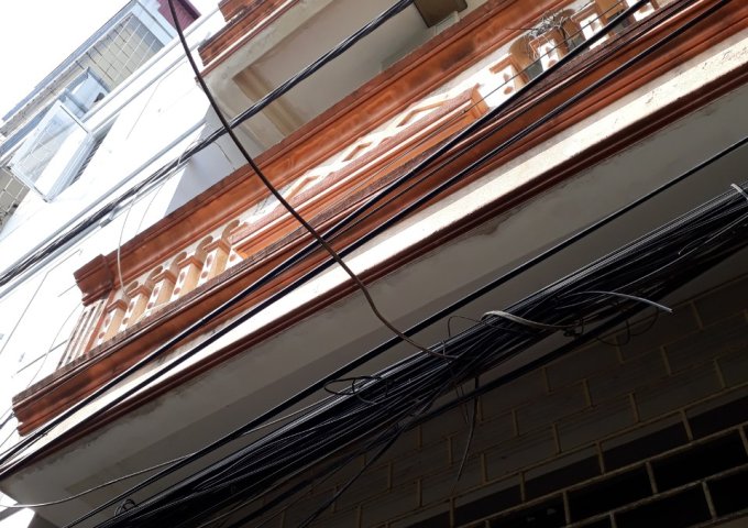 Bán nhà đẹp mặt phố Đường Láng, quận Đống Đa, 32 m2, 5 tầng, giá 5,4 tỷ