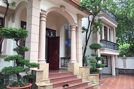 Chính chủ cho thuê biệt thự vườn cao cấp tại khu Thảo Điền, Q. 2, TP Hồ Chí Minh