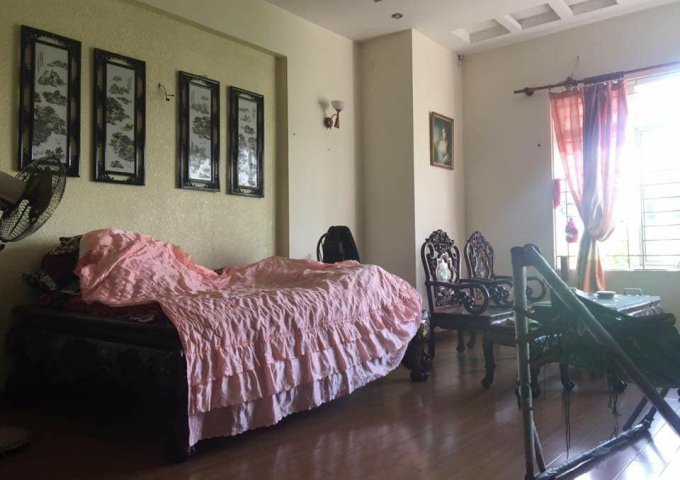 Cần bán nhà số 3A ngõ 275 Đội Cấn, Ba Đình, Hà Nội.