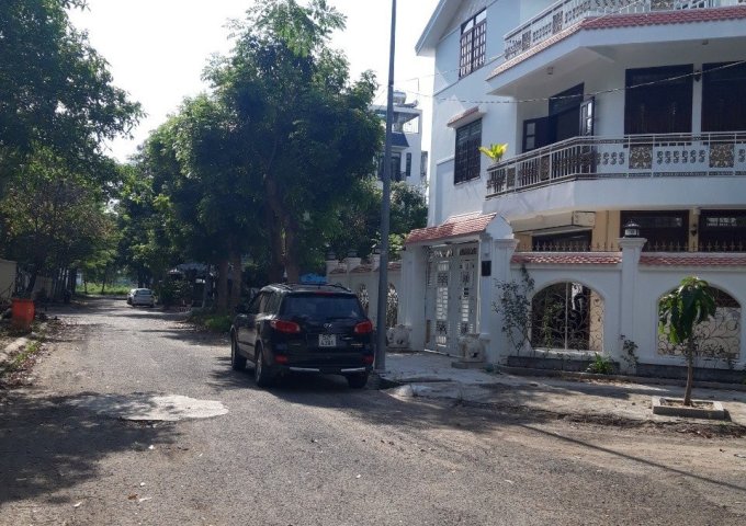 Cần bán biệt thự góc 2 mặt tiền khu 13C Bình Chánh