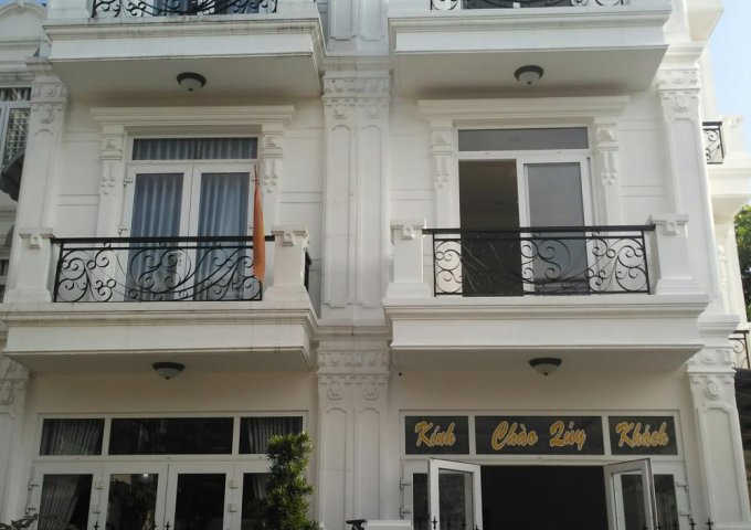 Nhà phố liền kề trong khu villa Anh Đào, ngay Hà Huy Giáp, Q12