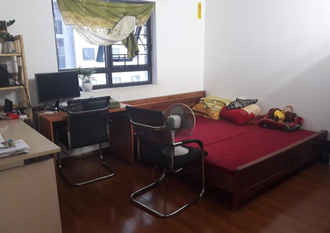 Cần bán căn hộ 2 phòng ngủ 56m2 chung cư Hateco Hoàng Mai, gần công viên Yên Sở