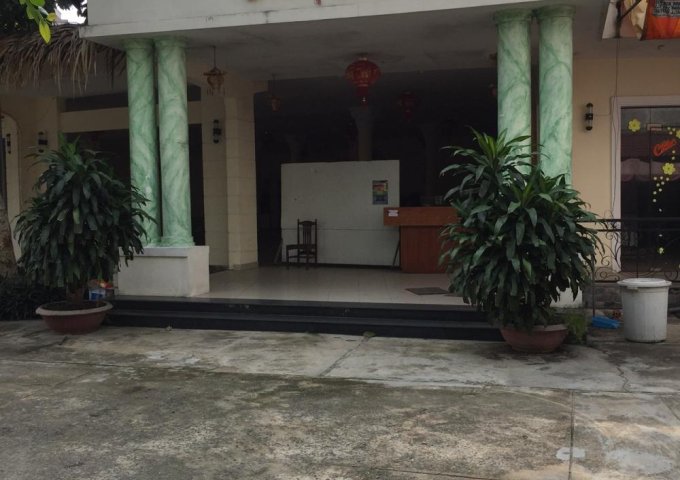 Bán nhà hàng Đồng Quê, diện tích 1,800m2, tại đường Hậu Giang, Quận 6