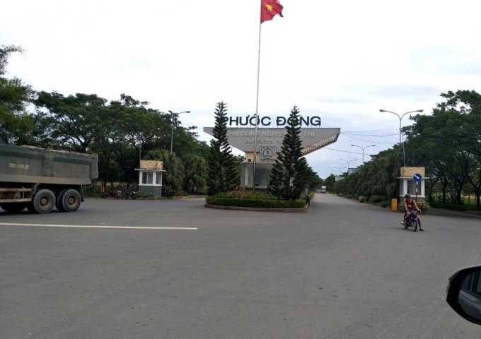 Còn lại 9 nền KDC Phước Đông, DT 150m2, sổ riêng, đường 8m,Đúng giá 400tr/nền.Vị trí: Ngay KCN Phước Đông, gò dầu, tây ninh.LH 0333372034 MR VINH