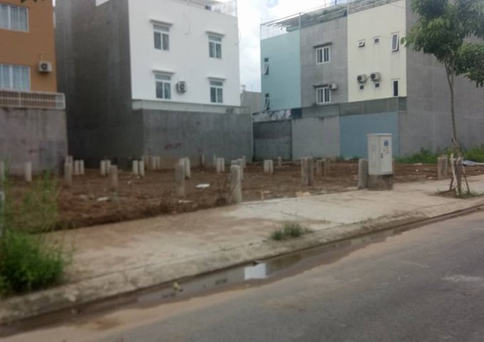 Bán đất vào 1/ ngay khu dân cư Bình Hưng đường Nguyễn Văn Linh, giá 700tr thương lượng