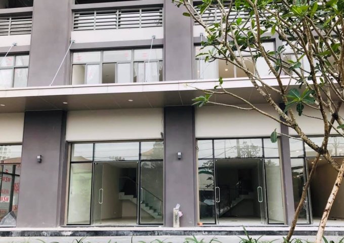 Cho thuê shophouse khu RichStar ngay mặt tiền 278 Hòa Bình, khu cao cấp Novaland, giá 35tr/100m2