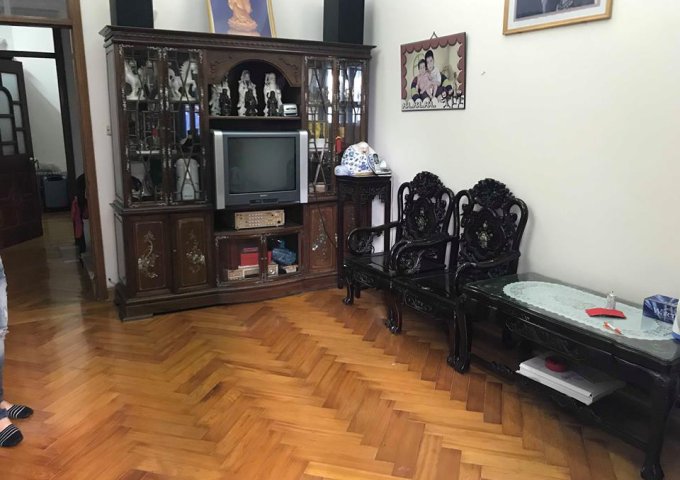 Bán nhà ngõ 61 Thái Thịnh, diện tích 35m2, 5 tầng, nhà đẹp ở ngay, LH 0972 414 215