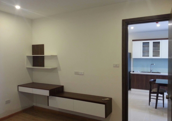 Cho thuê chung cư Thái Hà 43 Phạm Văn Đồng, 2pn, đồ cơ bản, giá 6 tr/th