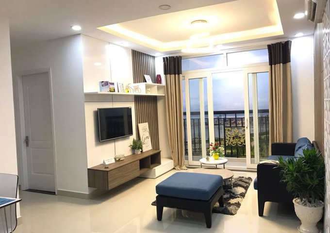 Bán chung cư đường Nguyễn Lương Bằng, quận 7 giá 24 triệu/m2, tặng nội thất cao cấp LH: 0902422256