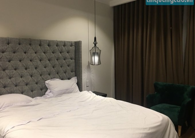 Cho thuê nhà 3 tầng 21 Bằng Lăng 1 thuộc khu Euro Village view đẹp