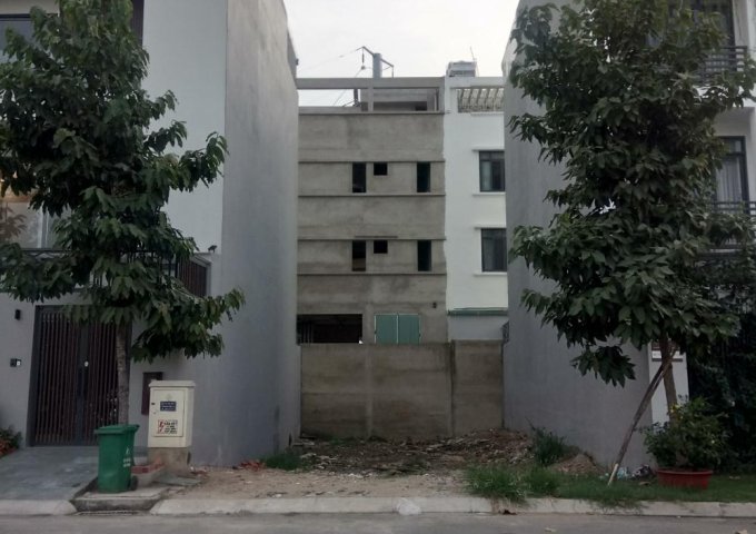 Cần chuyển nhượng lô A2 khu dân the EverRich III, Quận 7, TP. HCM diện tích 144m2 giá 12 tỷ