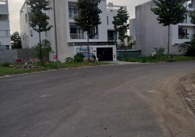 Cần chuyển nhượng lô A2 khu dân the EverRich III, Quận 7, TP. HCM diện tích 144m2 giá 12 tỷ