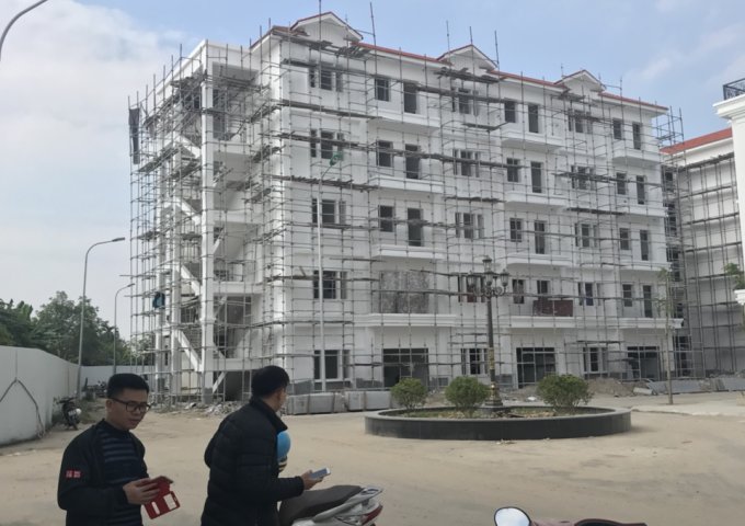 Bán tầng 4-5 giá rẻ chung cư Hoàng Huy An Đồng