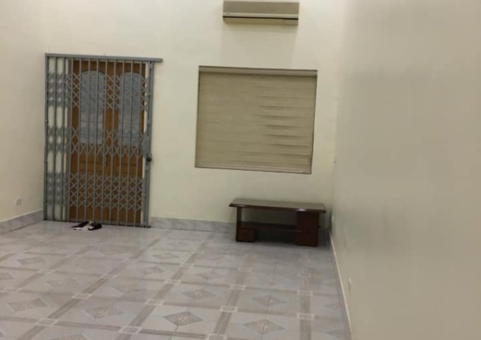 Bán nhà trong ngõ 40 Lạch Tray, Hải Phòng, mới xây sửa đẹp