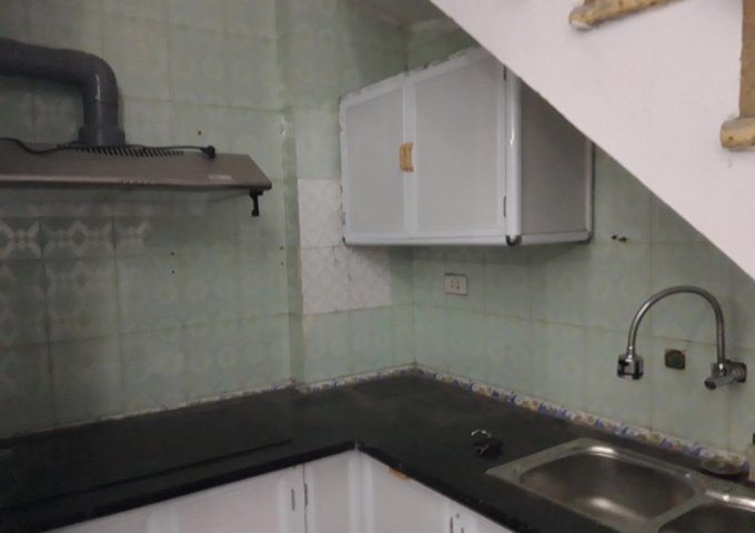 Cho thuê gấp nhà 3,5 tầng ngõ 46 Đoàn Trần Nghiệp, giá rẻ, 0914739966