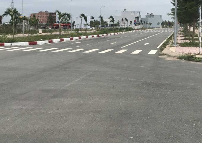 Cần bán lô góc 2 mặt tiền đường D5 và N4, khu dân cư Idico, P6, TP Tân An, Long An