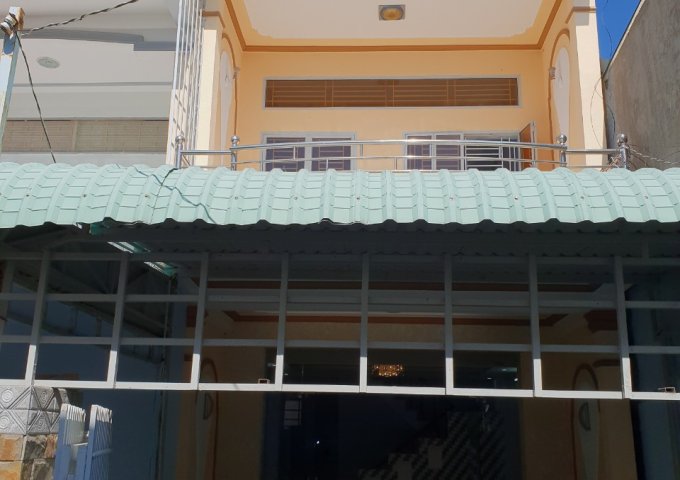 Bán nhà hẻm 127 đường Mậu Thân nối dài xe ô tô đậu trong nhà, giá dưới 3 tỷ