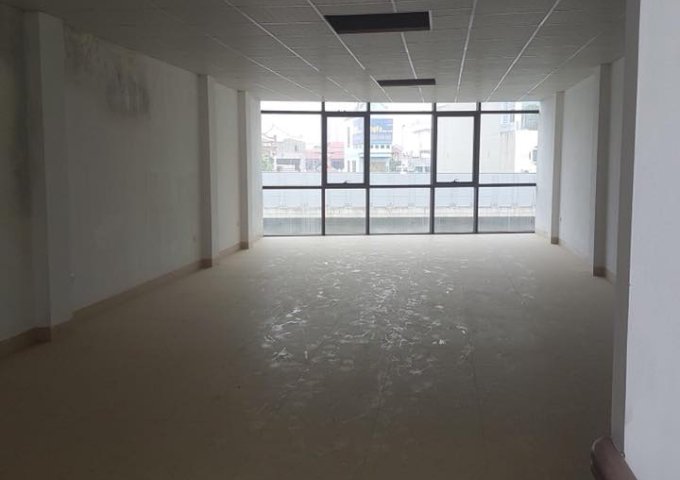 Cho thuê nhà MP số 467 Hoàng Quốc Việt, DT 80m2 x 5T, MT 4.5m, giá tốt