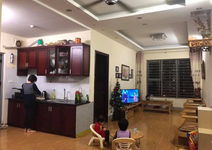 Bán nhà chung cư ở Thanh Xuân có nhiều nội thất 1,9 tỷ, sổ đỏ chính tên