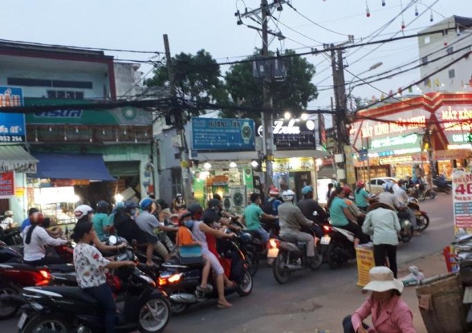 Cho thuê nhà 2 mặt tiền Âu Cơ, Tân Phú