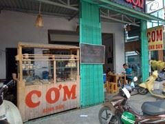 Sang quán ăn bánh cuốn nóng thịt nướng cuộn mặt tiền Bùi Quang Là, Gò Vấp, TP.HCM
