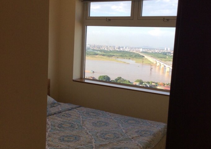 0942 909 882 Zalo Cho thuê căn hộ 2 phòng ngủ đầy đủ nội thất tòa Hòa Bình Green City giá 11 triệu/ 1 tháng.