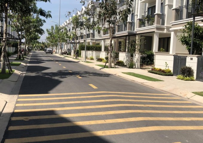 Bán biệt thự liền kề ven sông KDC Vina Nam Phú - Nine South Nguyễn Hữu Thọ