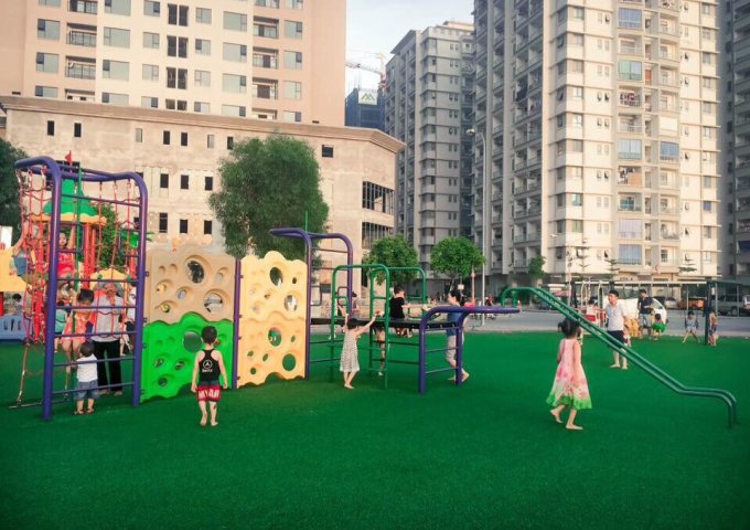 CC cần bán CHCC CT2 C2 VOV Mễ Trì, 61m2, 2 PN, 1 WC, căn 2MT nên sáng sủa, giá 1,6 tỷ(TL)