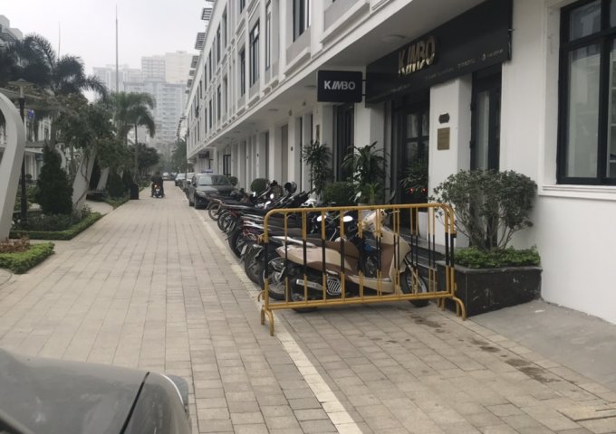 Cho thuê tầng 1 Căn B1-28  i Dự án Vinhomes Gardenia, Đường Hàm Nghi ,Nam Từ Liêm, Hà Nội diện tích 94m2