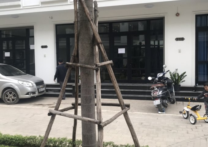 Cho thuê tầng 1 Căn B1-28  i Dự án Vinhomes Gardenia, Đường Hàm Nghi ,Nam Từ Liêm, Hà Nội diện tích 94m2