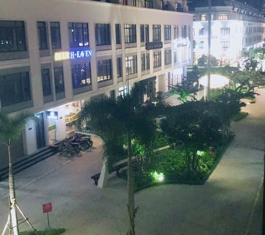 Cho thuê tầng 1 Căn B1-28  i Dự án Vinhomes Gardenia, Đường Hàm Nghi ,Nam Từ Liêm, Hà Nội diện tích 94m2