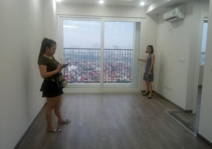 0942 909 882 cho thuê căn hộ 2 PN Rivesid Garden 349 Vũ Tông Phan giá cho thuê 8 triệu/ 1 tháng.