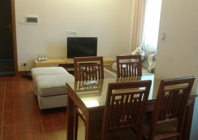 Cho thuê căn hộ chung cư Golden Land, số 275 Nguyễn Trãi rộng 125m2, 3 phòng ngủ, giá 11tr/tháng. Call 0987.475.938. 