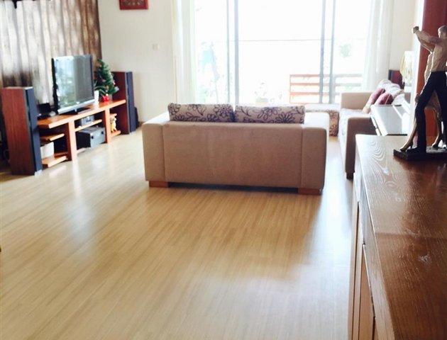 Cho thuê căn hộ chung cư Star Tower, số 283 Khương Trung diện tích 80m2, 2 phòng ngủ, giá 8tr/tháng. Call 0987.475.938. 