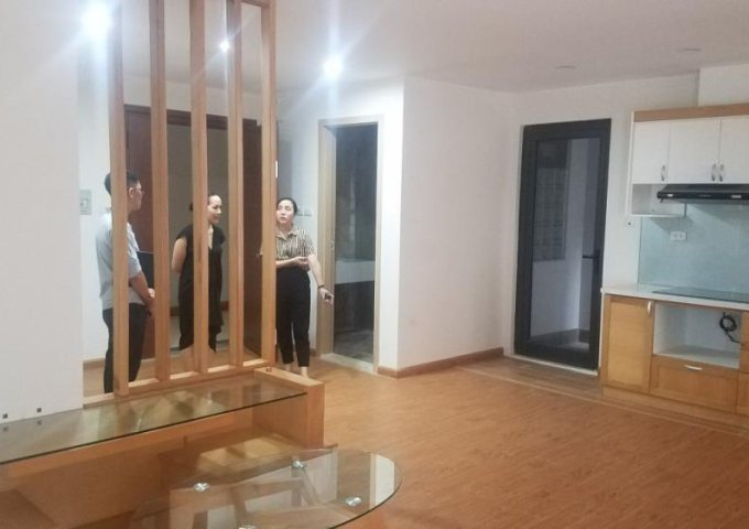 0378.182.667 Cho thuê căn hộ Hà Nội Centerpoint - 85 Lê Văn Lương 78m2 - 2 phòng ngủ nội thất cơ bản, hiện đại, giá 10 triệu/tháng.