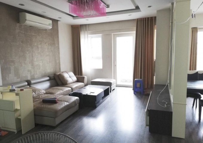 Cho thuê căn hộ chung cư Golden Land, số 275 Nguyễn Trãi rộng 115m2, 2 phòng ngủ, giá 10tr/tháng. Call 0987.475.938. 