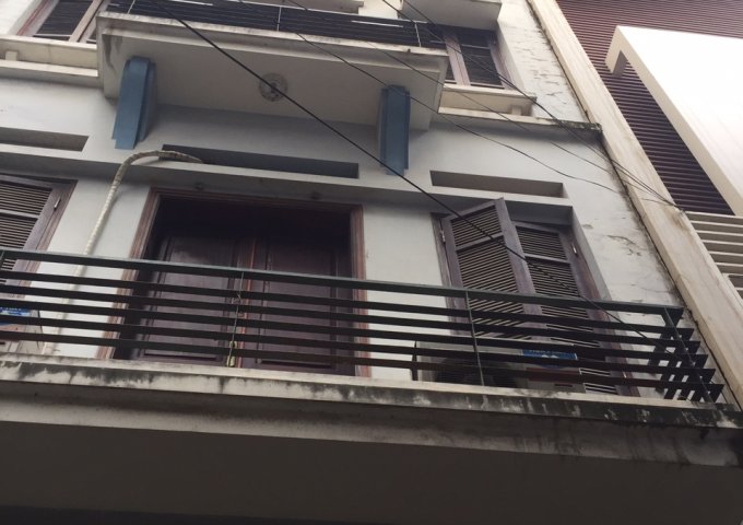 Cho thuê nhà 4 tầng, 72m2, phố Trần Quang Diệu, Đống Đa
