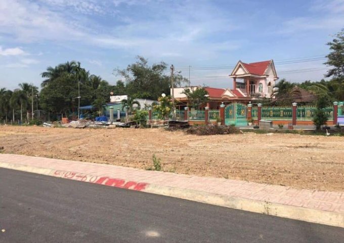  Đất nền trung tâm hành chính Long Thành, thổ cư 100%, mua xây dựng ngay, giá rẻ dịp khai xuân, cam kết thu mua lại với lãi suất cao