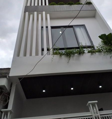 Bán nhà 3 tầng 2 mặt kiệt ô tô Nguyễn Văn Linh