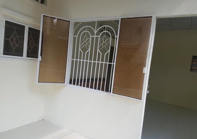Chính chủ cần bán nhà cấp 3 ở Nguyễn Trọng Tuyển, Tân Bình. LH: 0832303303