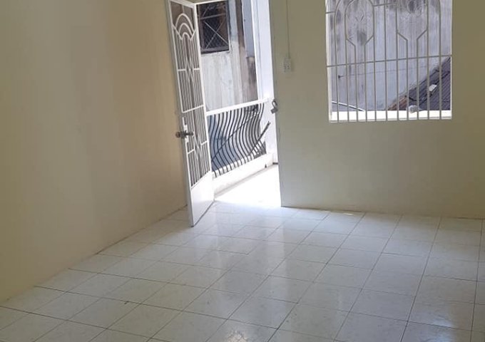 Chính chủ cần bán nhà cấp 3 ở Nguyễn Trọng Tuyển, Tân Bình. LH: 0832303303