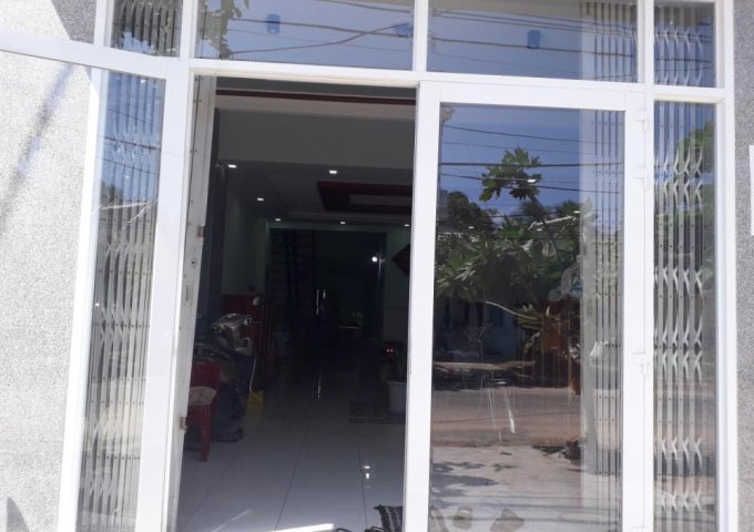 Bán nhà mặt phố tại Đường Đinh Tiên Hoàng, Tuy Hòa,  Phú Yên diện tích 105m2  giá 2.2 Tỷ