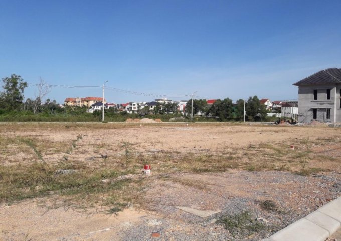 Bán đất tại Đường Đại Cồ Việt, Đông Hà, Quảng Trị diện tích 259.3m2 giá 1.97 Tỷ