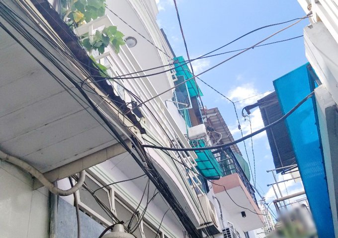 Bán nhà 2 lầu hẻm 56 đường Dương Bá Trạc Phường 1 Quận 8