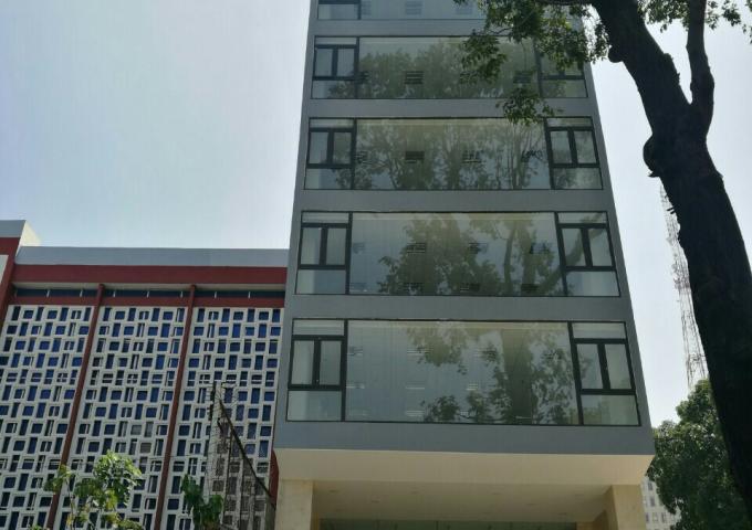 Bán gấp khách sạn đang kinh doanh mặt tiền Nguyễn Đình Chiểu, Q.3. Giá bán: 25 tỷ.