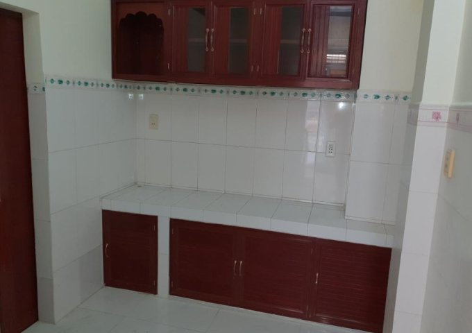 Bán nhà 93/6D Phùng Tá Chu, quận Bình Tân