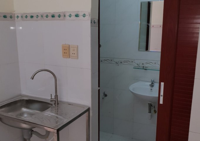 Bán nhà 93/6D Phùng Tá Chu, quận Bình Tân