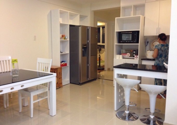Cần cho thuê căn hộ Phú Hoàng Anh DT 150m2 thiết kế 3PN nội thất sang trọng giá thuê 13 triệu/tháng 0938011552