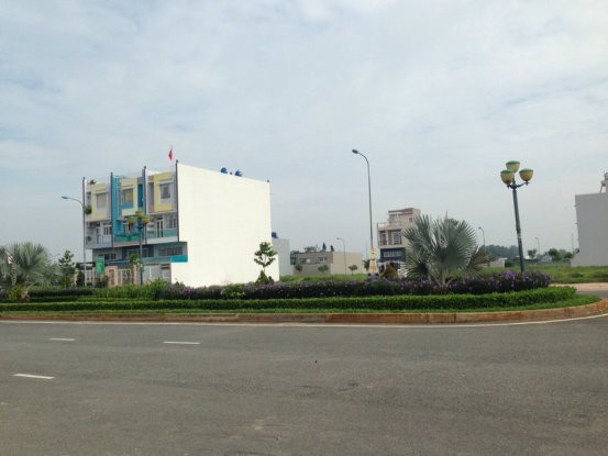 Bán đất đường Nguyễn Cửu Phú ,xã Tân Kiên - SHR - giá rẻ - Lh 0792 742 741